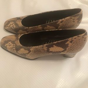 AMALFI Italian Heels NIB size 7